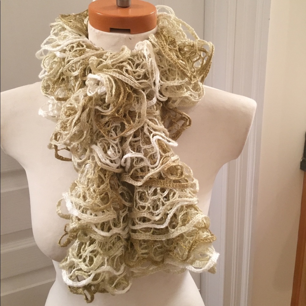 100% Handmade Scarf - Picture 2 of 3